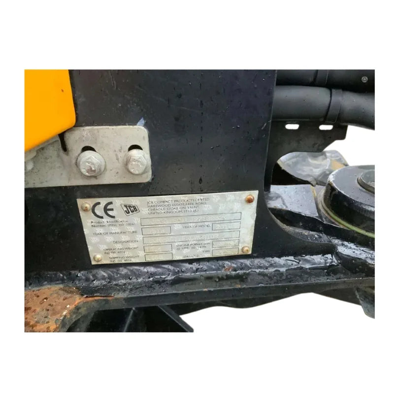 Miniexcavadora de ocasión JCB 15C-1 1,6 t 2018 vía variable 1 134 h