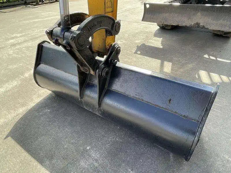 Miniexcavadora JCB 15 C-1 de ocasión