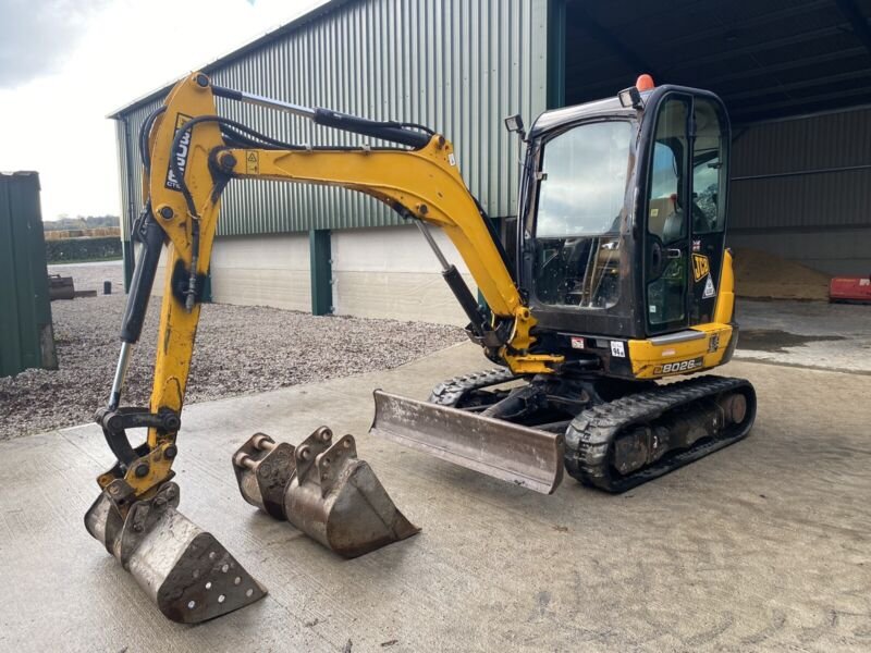 JCB 8026 CTS (2014) – Miniexcavadora 2,6T – Cabina climatizada – 3 265 h