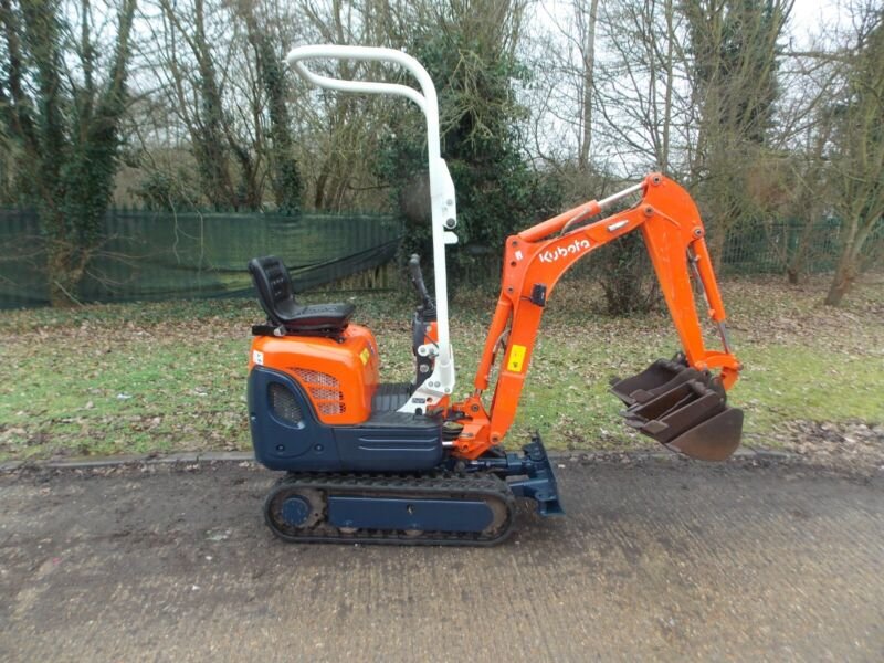 Kubota K008-3 Micro de Ocasión (2013) – Miniexcavadora 0,8T con Motor Nuevo – 2 694 h
