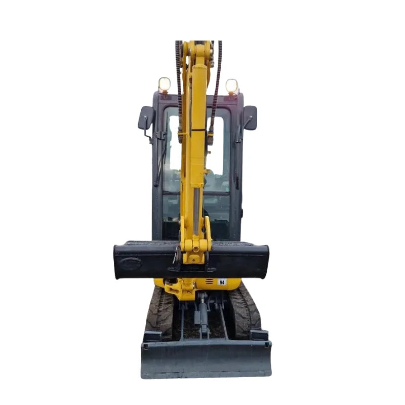 Miniexcavadora de ocasión Komatsu PC 16 R 3HS 1,8 t 2018 cabina 1 800 h
