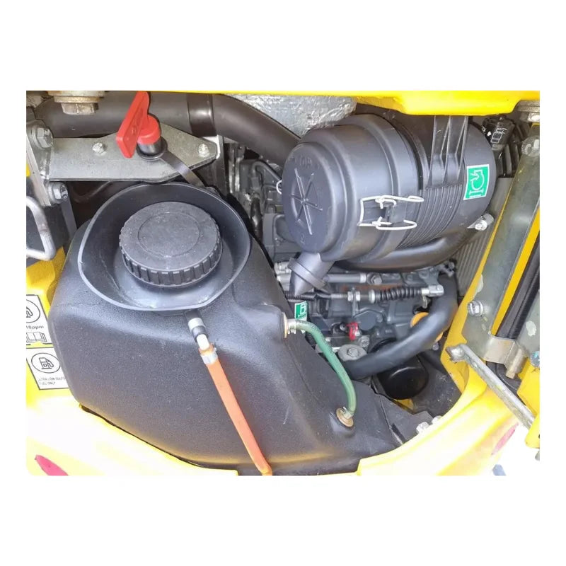 Miniexcavadora de ocasión Komatsu PC 16 R 3HS 1,8 t 2018 cabina 1 800 h