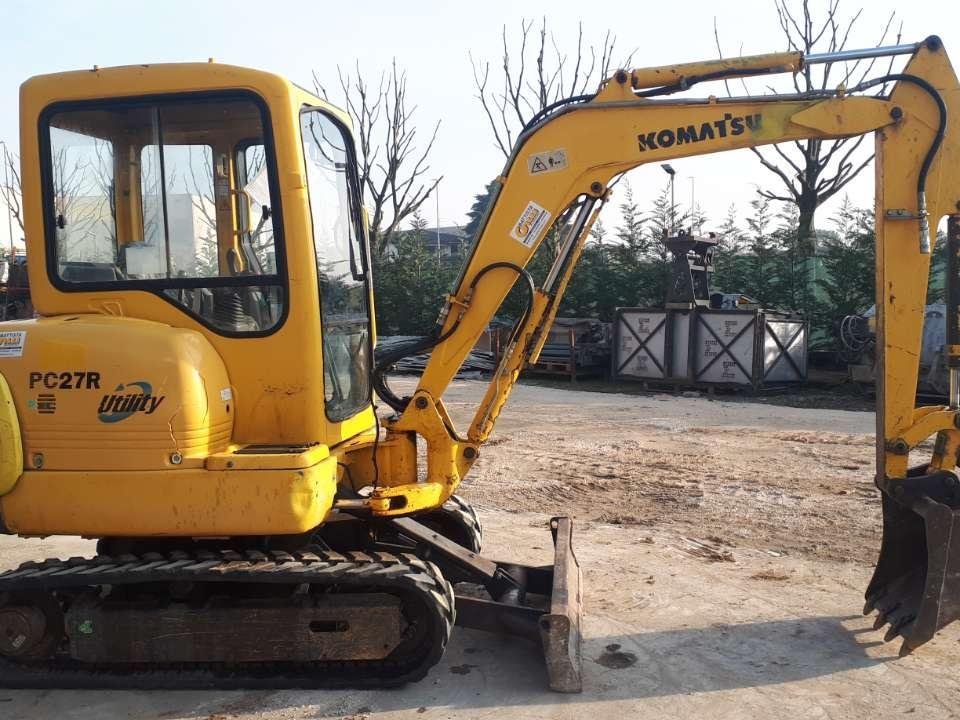 Miniexcavadora Komatsu PC27R de ocasión (1998) – 3 toneladas, 5 099 h