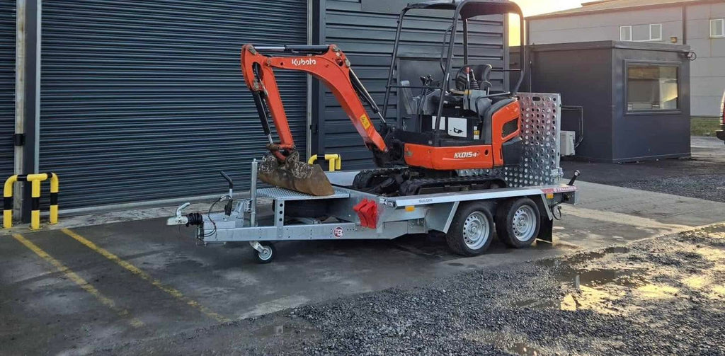 Miniexcavadora de ocasión Kubota KX015-4 1,5 t 2019 remolque Temared