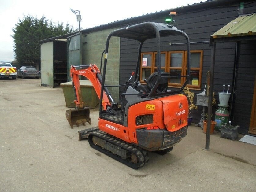 Miniexcavadora de ocasión Kubota KX015-4 1,5 t 2018 1 394 h 3 cucharones