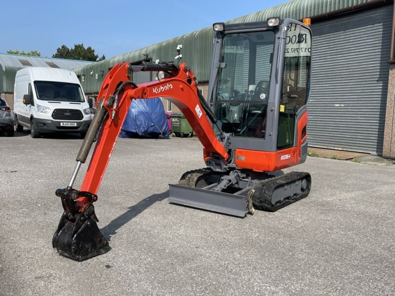 Kubota KX016-4 (2013) – Miniexcavadora 1,6T – 2 971 h – Climatizada y revisada