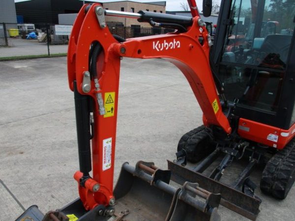 Miniexcavadora Kubota KX016-4 de ocasión 1,6 t 2022 179 h