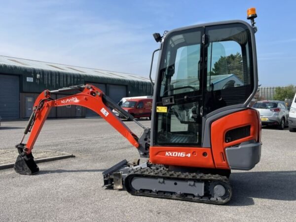 Kubota KX016-4 (2013) – Miniexcavadora 1,6T – 2 971 h – Climatizada y revisada