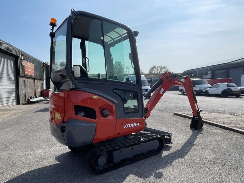 Kubota KX016-4 (2013) – Miniexcavadora 1,6T – 2 971 h – Climatizada y revisada