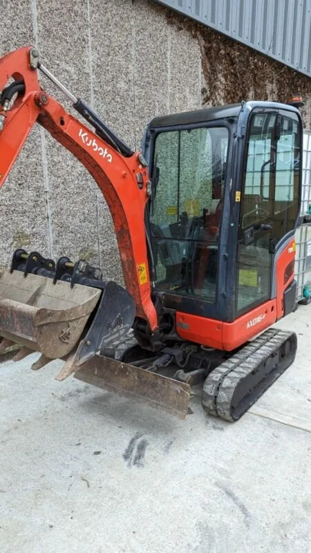 Miniexcavadora Kubota KX016-4 de ocasión 1,7 t 2014 pulgar hidráulico