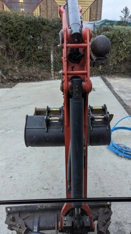 Miniexcavadora Kubota KX016-4 de ocasión 1,7 t 2014 pulgar hidráulico