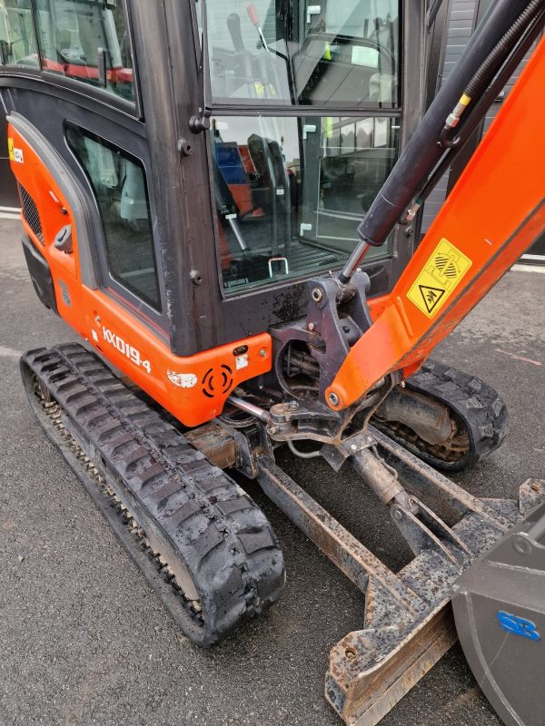 Miniexcavadora Kubota KX019-4 de ocasión 1,85 t 2019 cabina cerrada