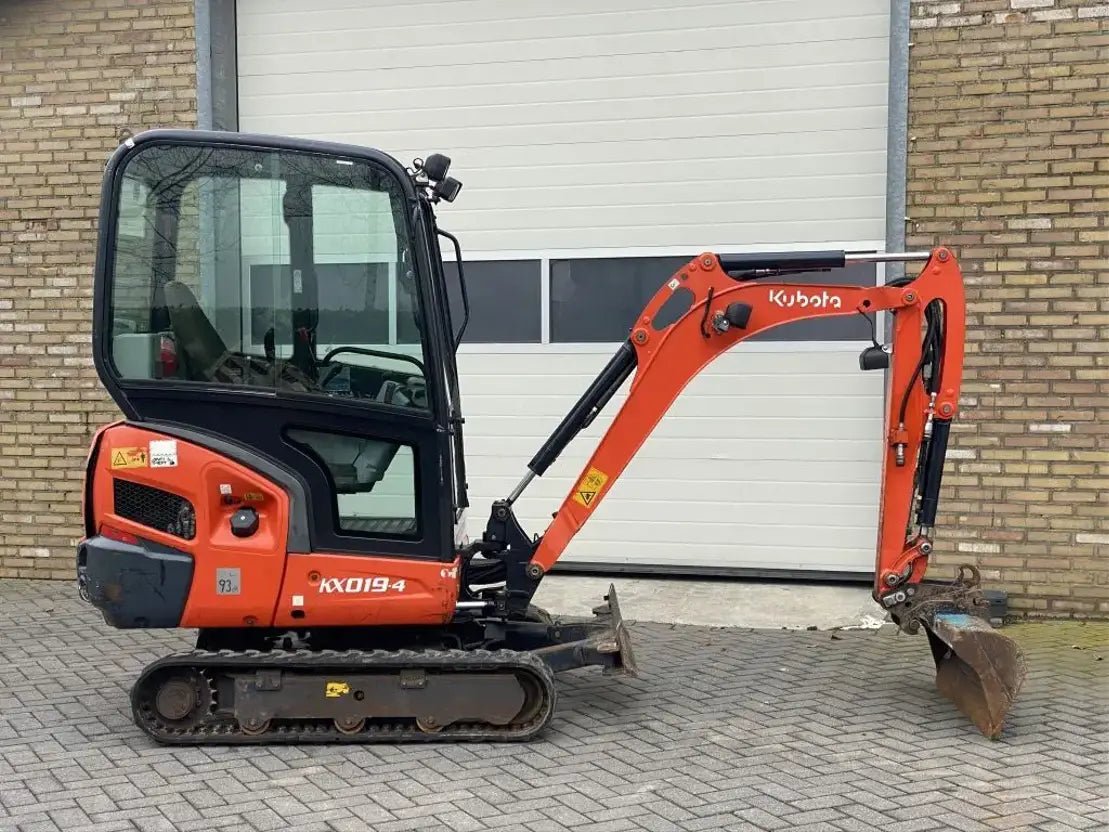 Kubota KX019-4 (2012) – Mini Excavadora 1,8T – 8 386 h – 3 Cucharas – Lista para usar