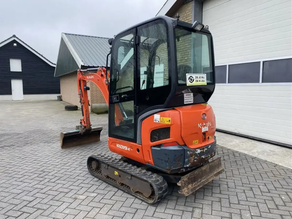 Kubota KX019-4 (2012) – Mini Excavadora 1,8T – 8 386 h – 3 Cucharas – Lista para usar