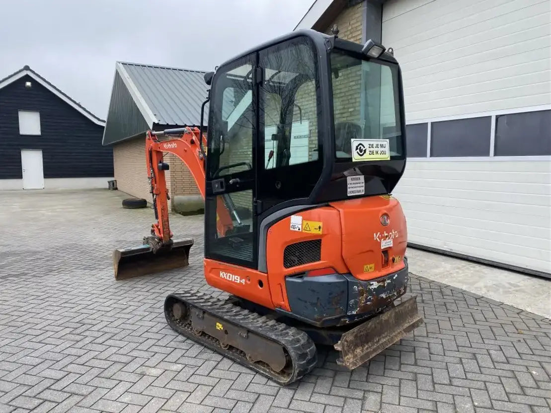 Kubota KX019-4 (2012) – Mini Excavadora 1,8T – 8 386 h – 3 Cucharas – Lista para usar