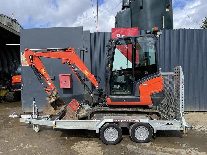 Miniexcavadora de ocasión Kubota KX027-4 2,7 t 2018 remolque Brian James