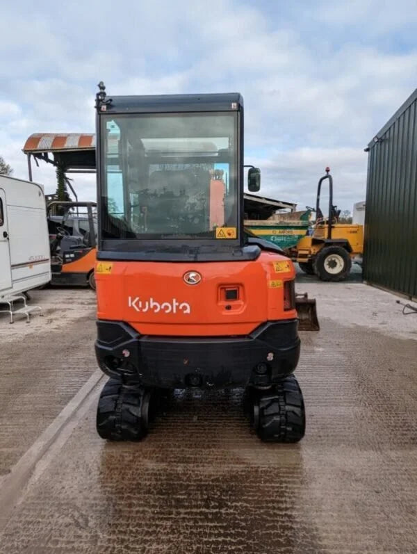 Miniexcavadora Kubota KX027-4 de ocasión 2,7 t 2017 cabina climatizada