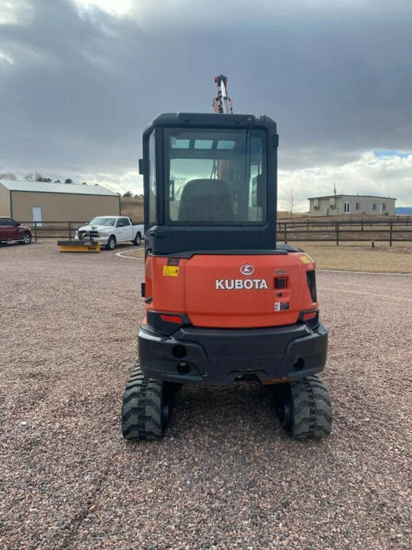 Miniexcavadora Kubota KX033-4R3A de ocasión 3,5 t 2016 cabina clim 3 864 h