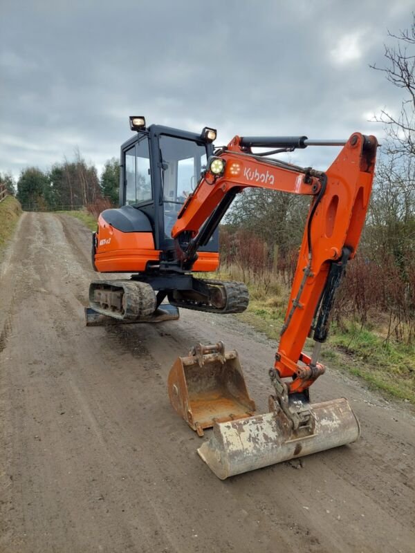 Kubota KX71-3 (2012) – Mini Excavadora 2,5T – 2 534 h – 3 Cucharas – Excelente Estado
