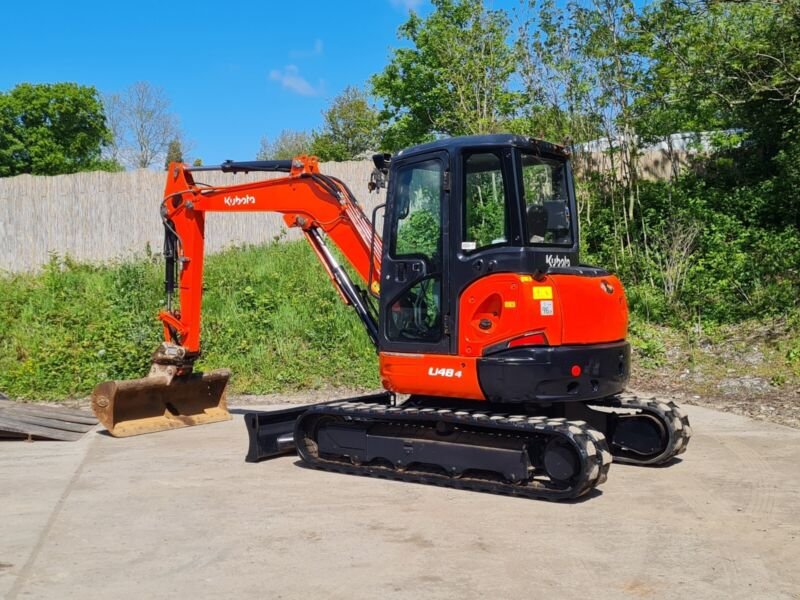 Kubota U48-4 (2011) – Mini Excavadora 5T – 3765 h – Revisada