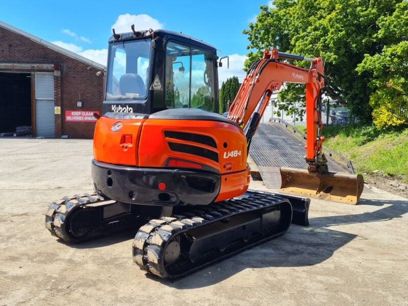 Kubota U48-4 (2011) – Mini Excavadora 5T – 3765 h – Revisada