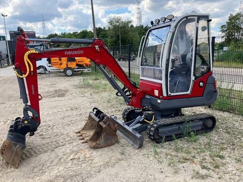 Neuson 2202 RDV (1998) – Mini Excavadora 2T – Buen Estado, Revisada y Lista para el Trabajo