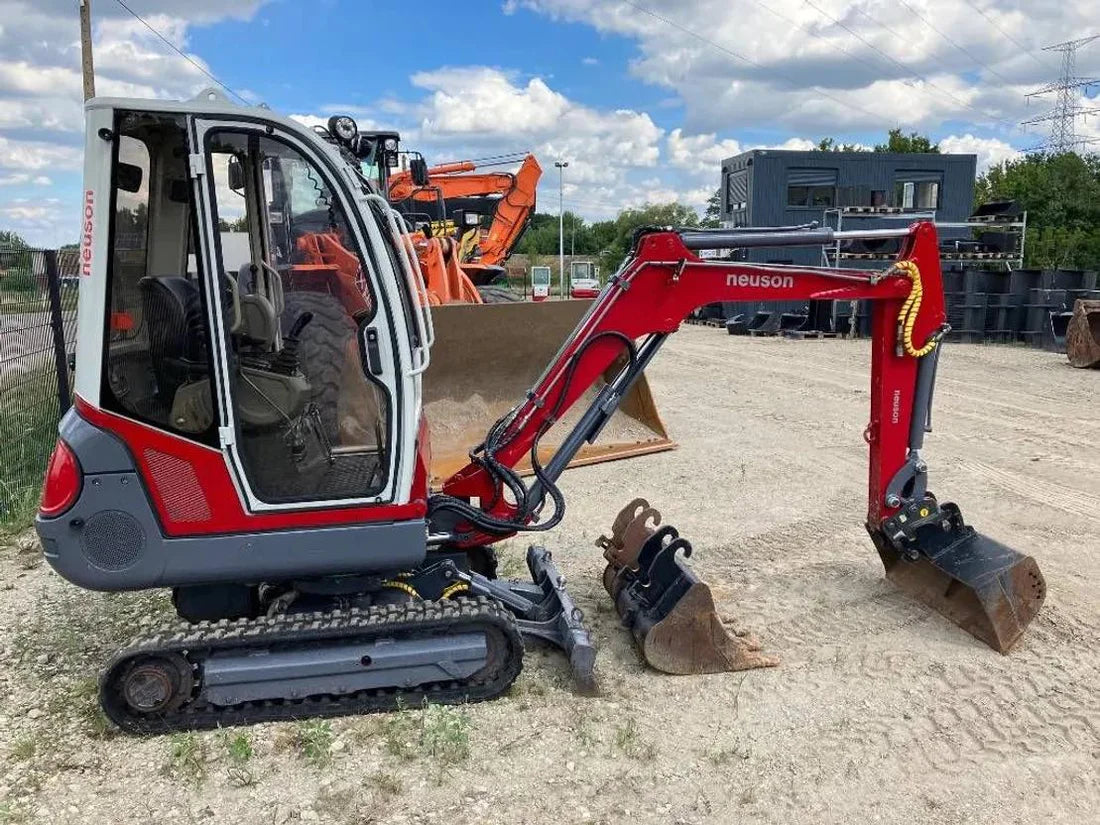 Miniexcavadora de ocasión Neuson 2202 RDV 2,05 t 1998 3 178 h