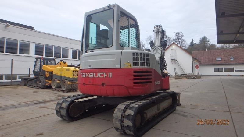 Takeuchi de ocasión 153 FR (2008) – Mini excavadora 5,6T – 5225 h – 3 cucharas