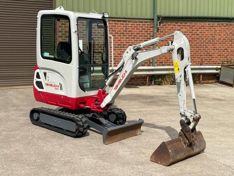 Miniexcavadora de ocasión Takeuchi TB216 (2015) – 1,8T – 3365 h – Revisada
