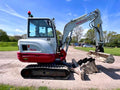 Takeuchi TB230 (2018) – Miniexcavadora 2,8T – 2916h – Totalmente revisada