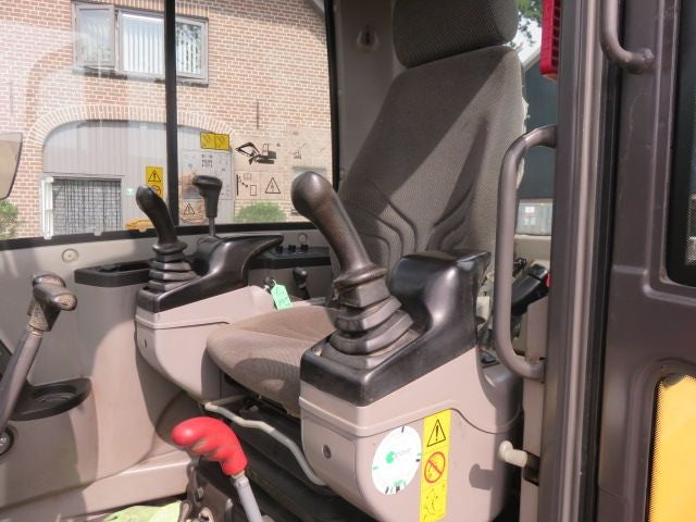 Miniexcavadora de ocasión Volvo EC55 5,7 t 2011 cabina Ko 36,2 kW
