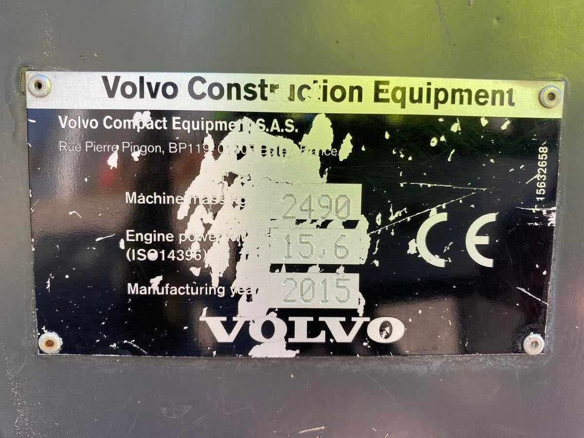 Volvo ECR25 (2015) – Miniexcavadora compacta de segunda mano 2,5T, revisada