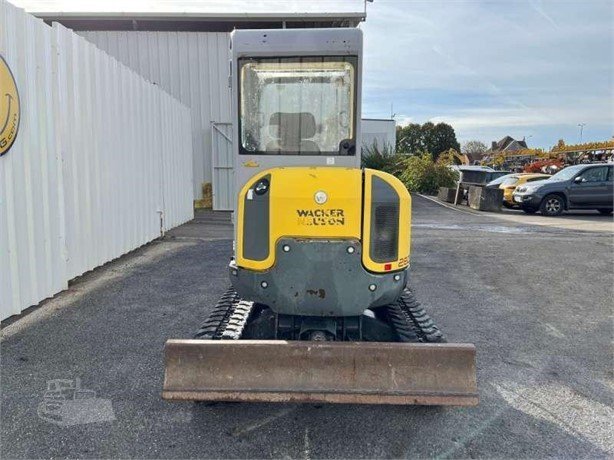 Wacker Neuson de ocasión 28Z3 RD (2011) – Mini excavadora 2,58T – Revisada – 3 cucharas