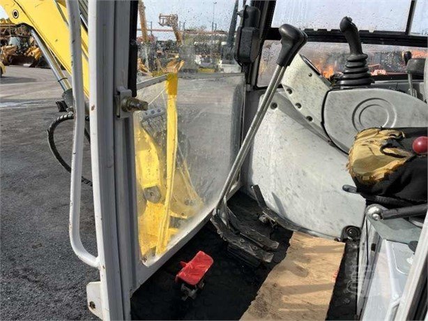 Wacker Neuson de ocasión 28Z3 RD (2011) – Mini excavadora 2,58T – Revisada – 3 cucharas