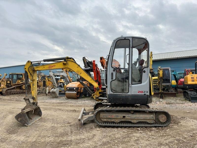 Miniexcavadora de ocasión Wacker Neuson 28Z3 RD (2009) – 2,67T – 3 200 h