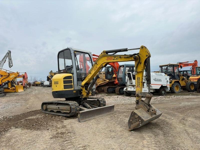 Miniexcavadora de ocasión Wacker Neuson 28Z3 RD (2009) – 2,67T – 3 200 h