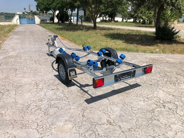 Remolque Portamotos Agua Diseñado para el transporte de motos de agua