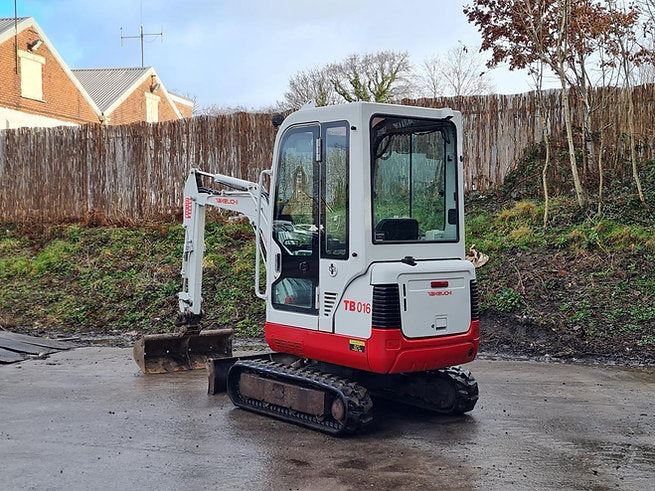 Miniexcavadora TAKEUCHI TB016 1.6 Toneladas – ocasión