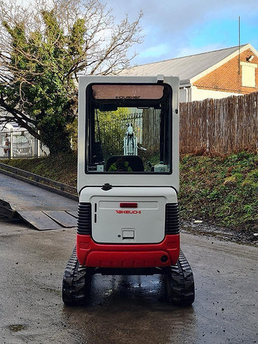 Miniexcavadora TAKEUCHI TB016 1.6 Toneladas – ocasión