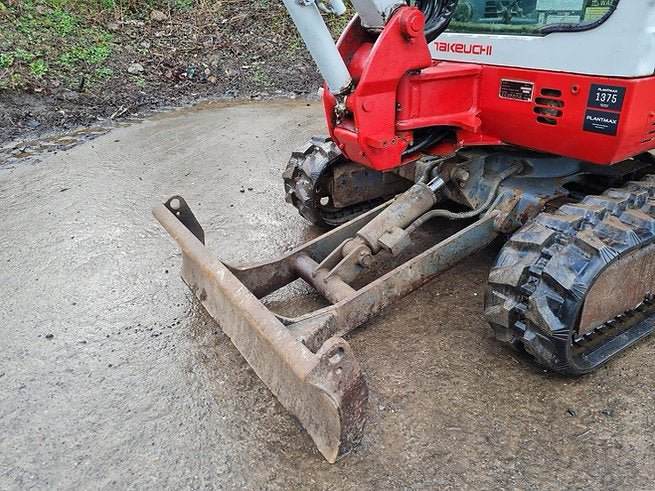 Miniexcavadora TAKEUCHI TB016 1.6 Toneladas – ocasión