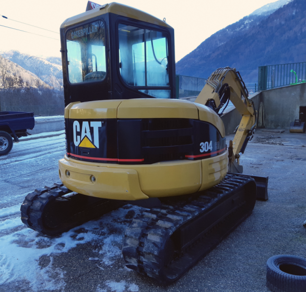 Miniexcavadora Caterpillar 304 Cr 4.3 Toneladas – ocasión
